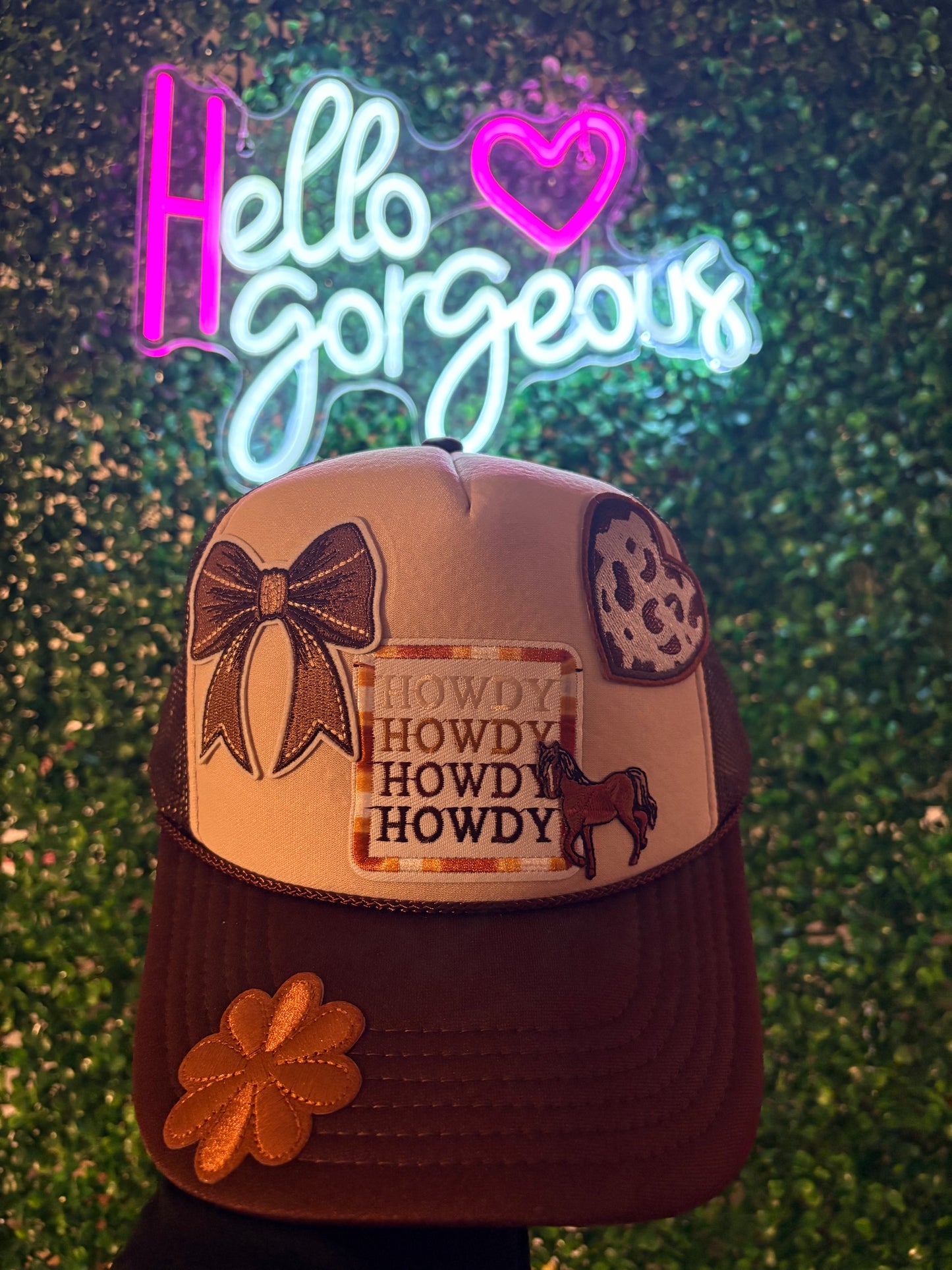 Howdy Howdy Howdy