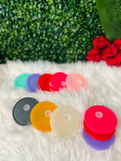 Plastic lids